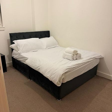 Spacious 2 Bedrooms Apartment In Stratford Londres Exterior foto