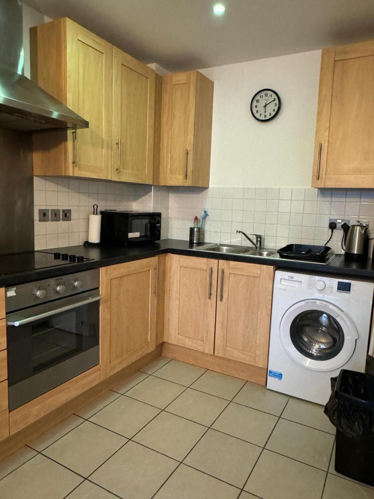 Spacious 2 Bedrooms Apartment In Stratford Londres Exterior foto
