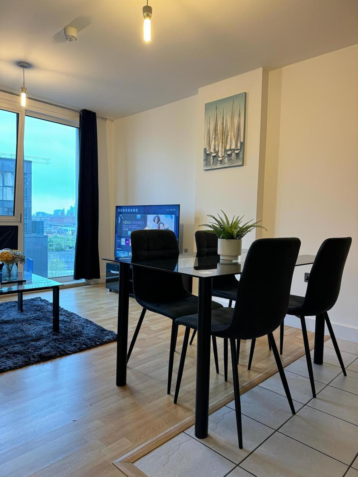 Spacious 2 Bedrooms Apartment In Stratford Londres Exterior foto