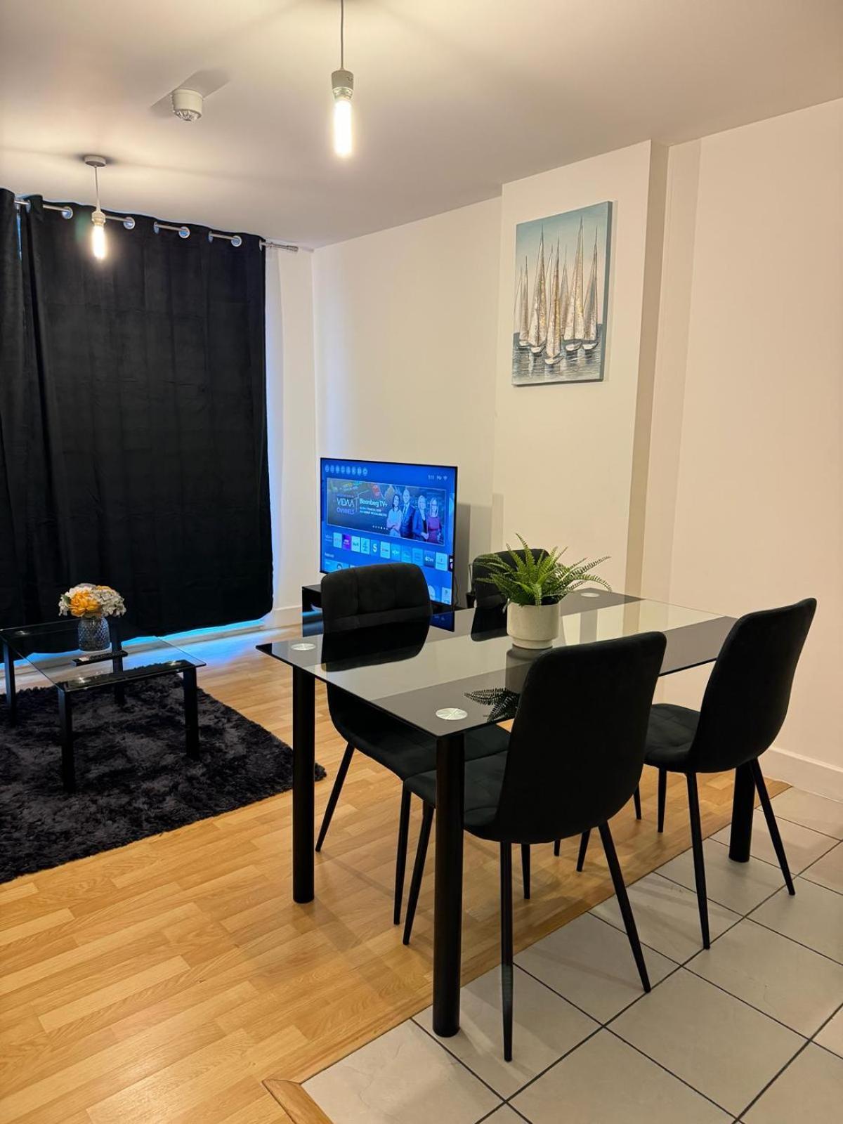 Spacious 2 Bedrooms Apartment In Stratford Londres Exterior foto