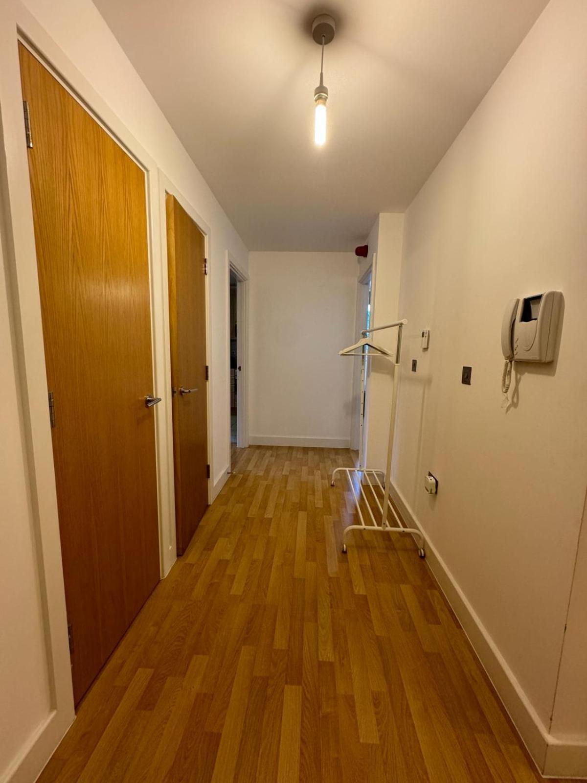 Spacious 2 Bedrooms Apartment In Stratford Londres Exterior foto